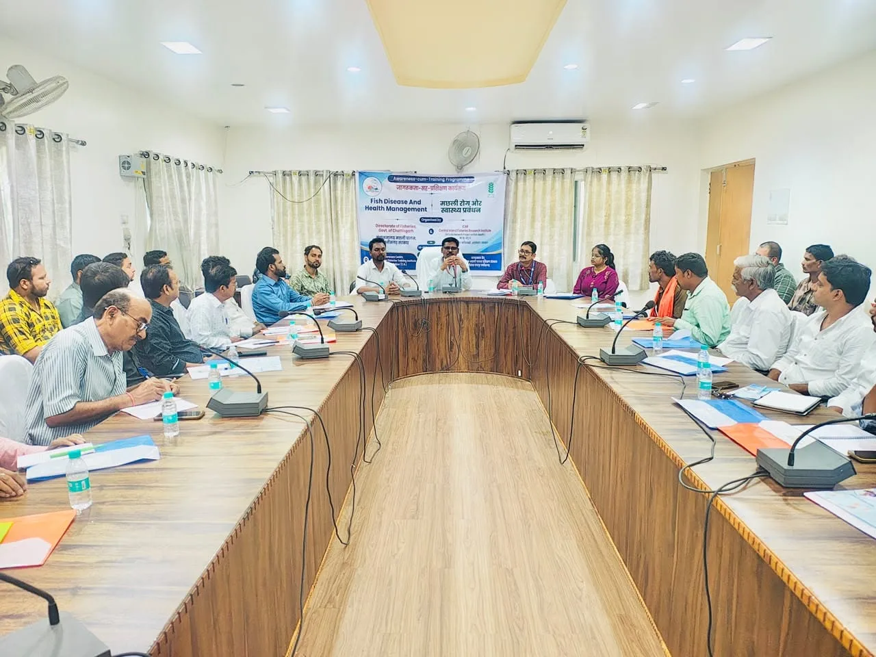 रायपुर : केज कल्चर से बढ़ेगा मछली उत्पादन