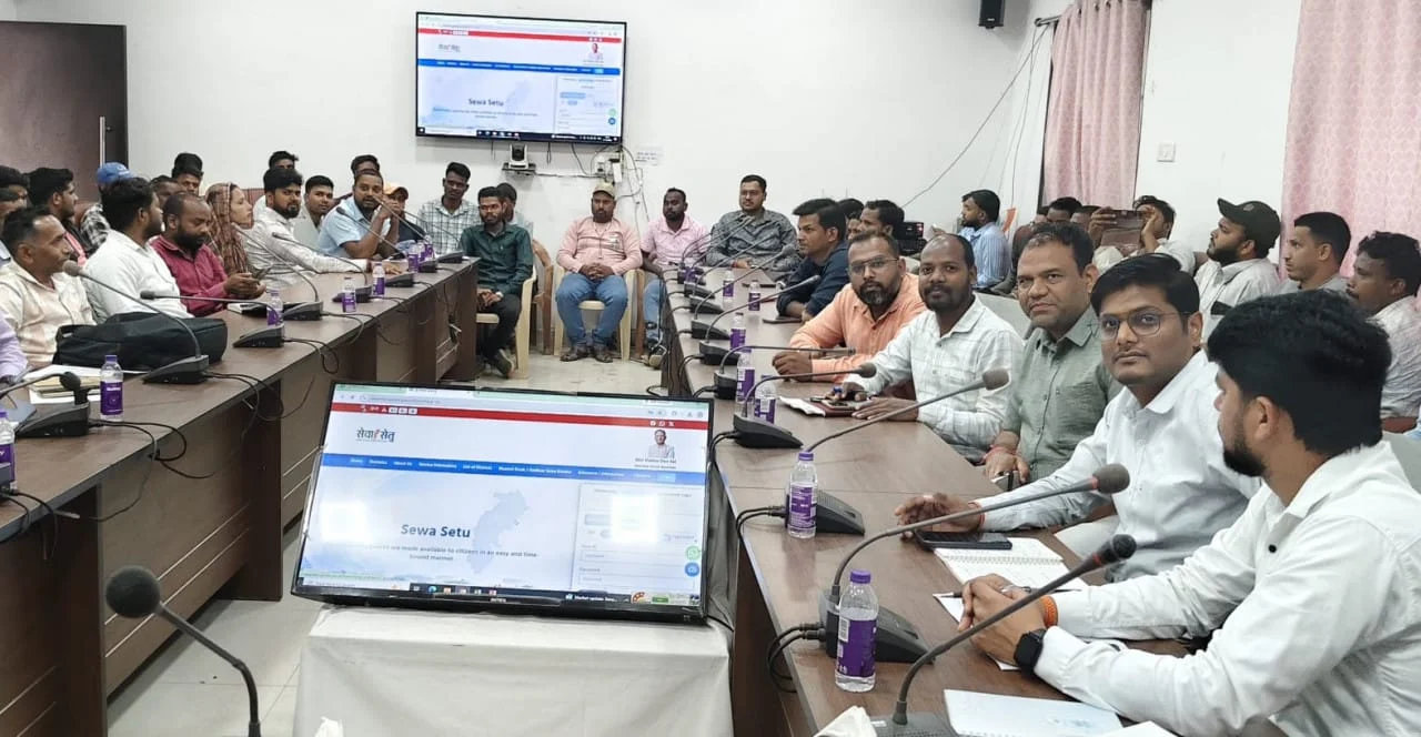 रायपुर : सेवा सेतु पोर्टल से आम नागरिकों को घर के नजदीक मिलेंगी 900 से अधिक शासकीय सेवाएं