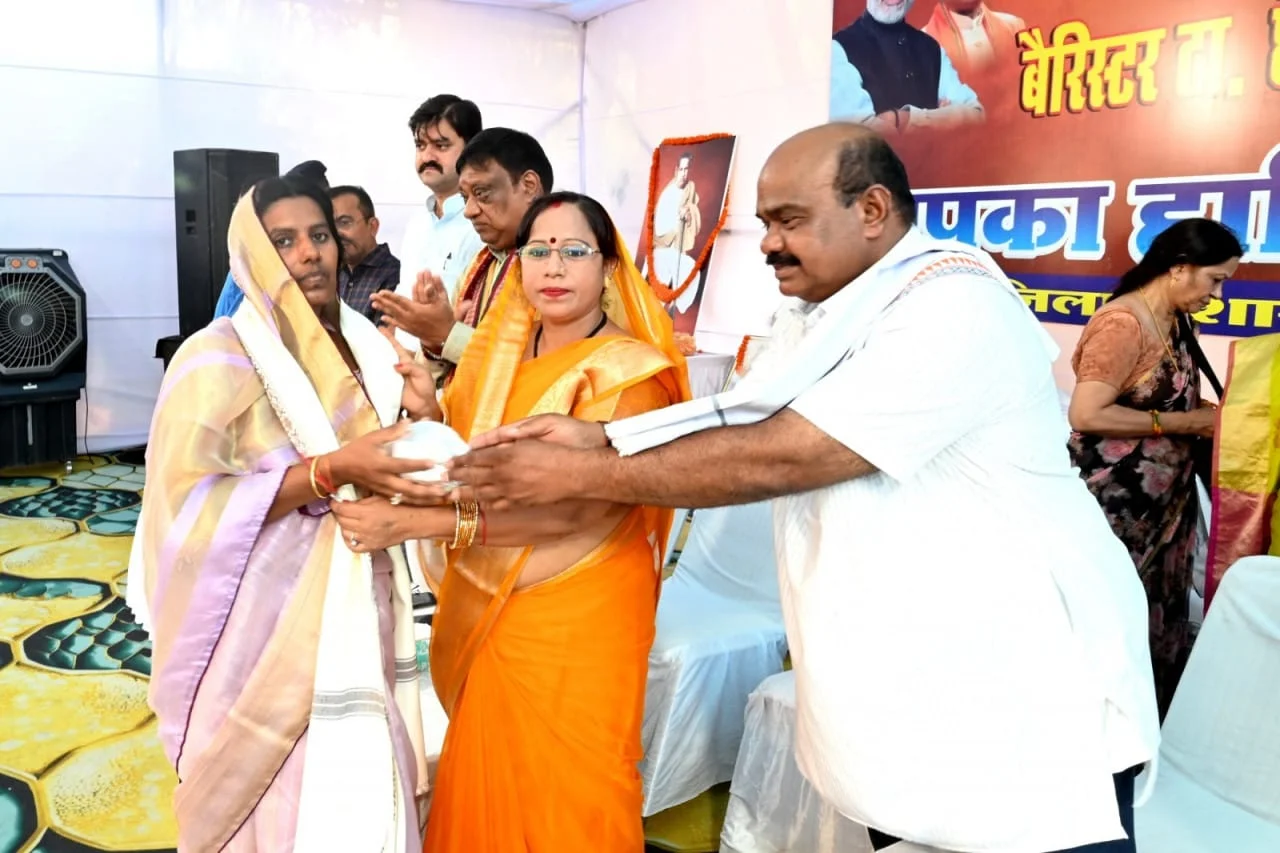 रायपुर : बैरिस्टर ठाकुर छेदीलाल दो दिवसीय स्मृति समारोह शुरू