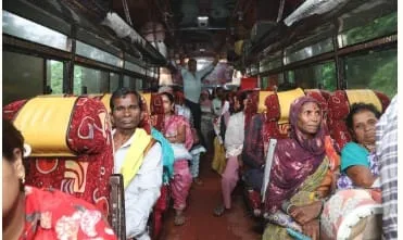 विशेष लेख : बस पहुंची तो गांवों में लौटी नई उम्मीद