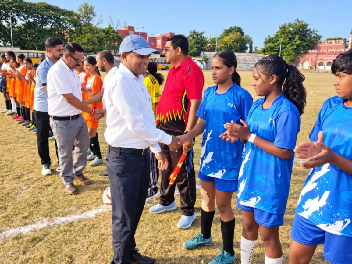 रायपुर : खैरागढ़ में 26वीं राज्य स्तरीय शालेय क्रीड़ा प्रतियोगिता का भव्य शुभारंभ