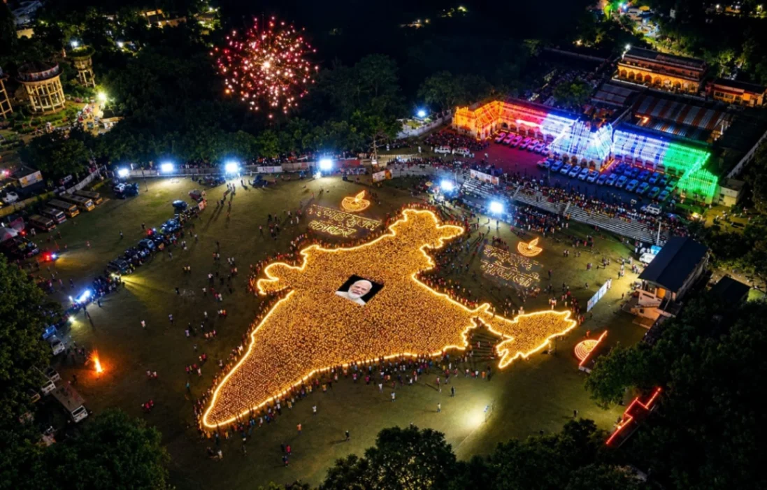 रायपुर : भारत के मानचित्र पर साकार हुआ ‘आशीर्वाद का दीया'