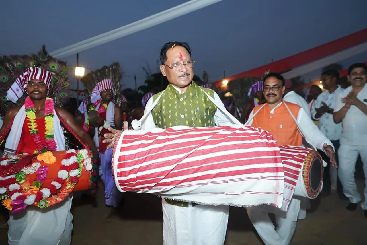 रायपुर : आदिवासी समाज का इतिहास गौरवशाली